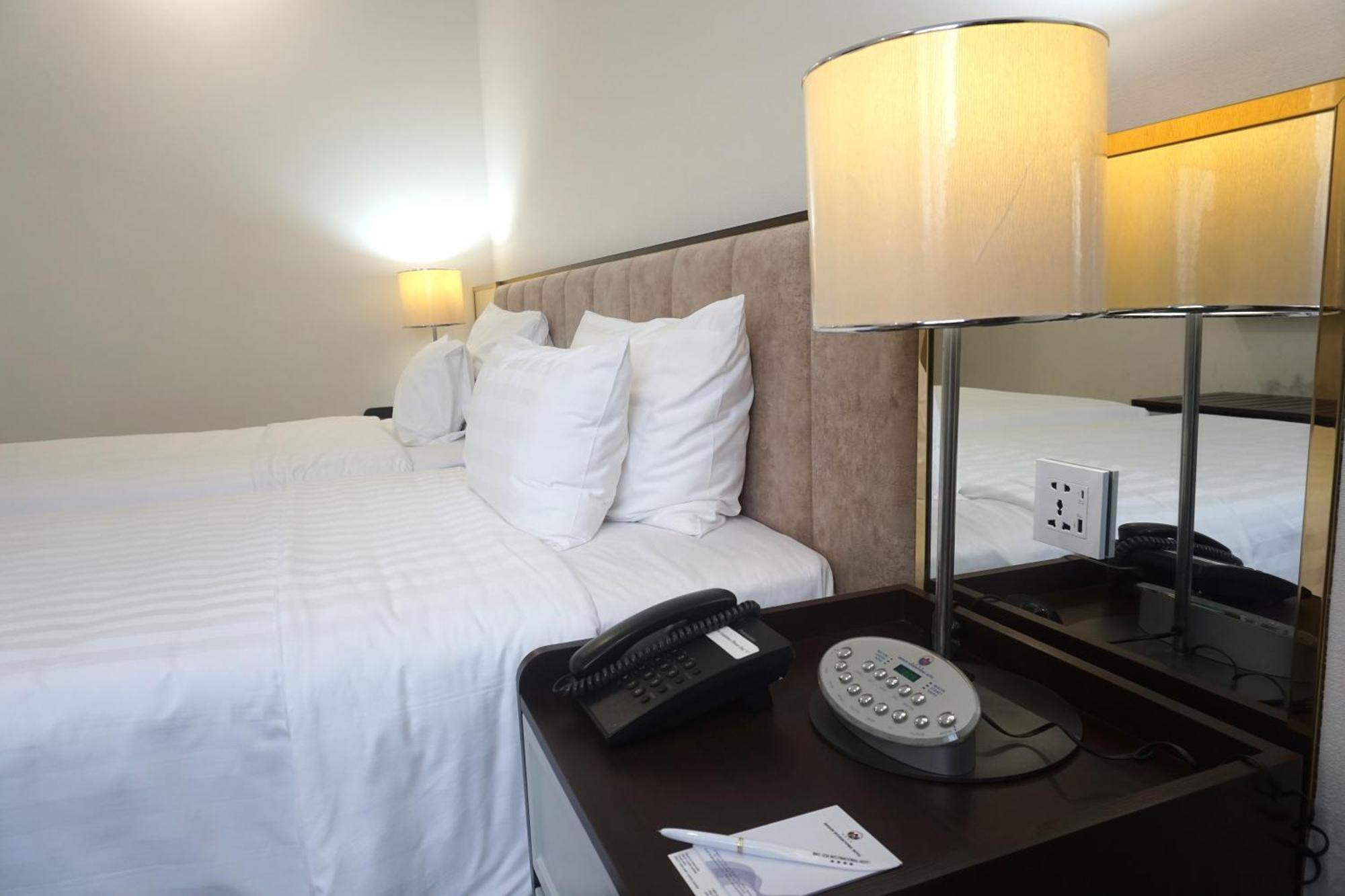 Bao Son International Hotel Hanoi Exterior photo
